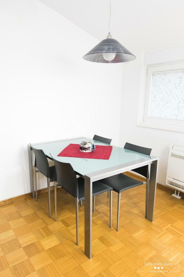Luxurious Ruby Apartment With Sauna โคบาริด ภายนอก รูปภาพ