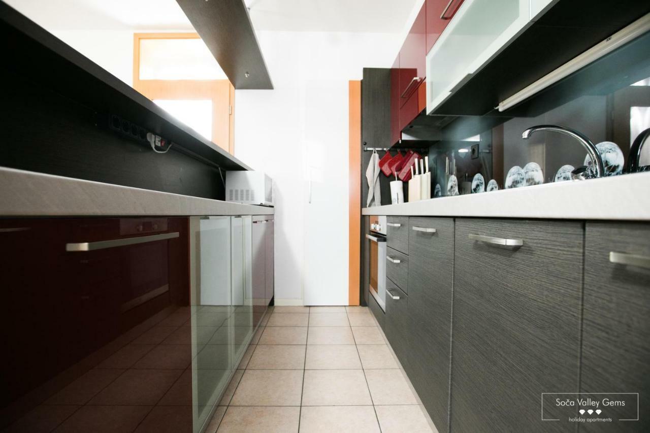 Luxurious Ruby Apartment With Sauna โคบาริด ภายนอก รูปภาพ